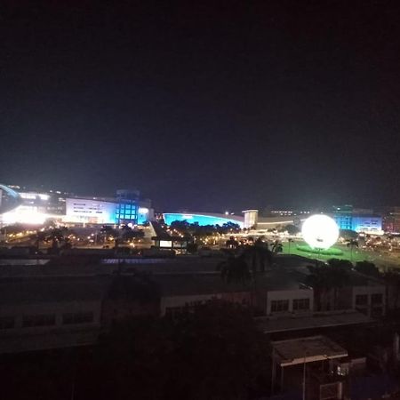 Sea Residences Moa Pasay City - Myra Condotel פאסאי מראה חיצוני תמונה
