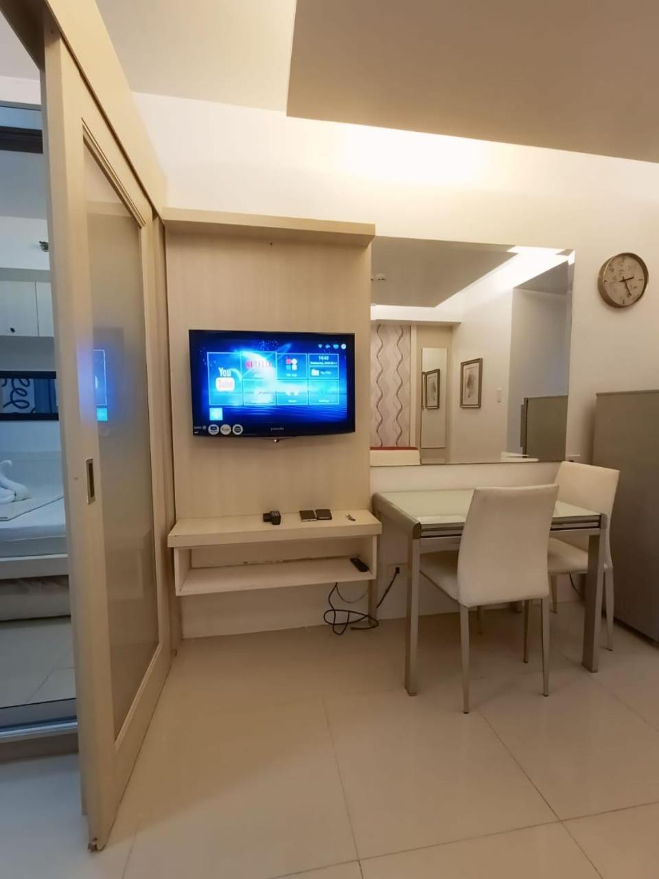 Sea Residences Moa Pasay City - Myra Condotel פאסאי מראה חיצוני תמונה